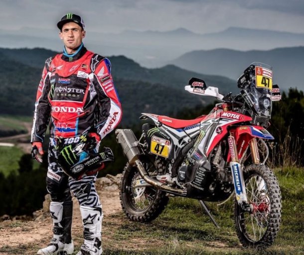 El argentino esta puntero en la tabla general y sueña con quedar en la historia