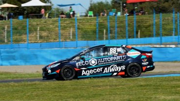CLASE 3: FACUNDO MARQUES VOLÓ EN ROSARIO Y SE QUEDÓ CON LA POLE 