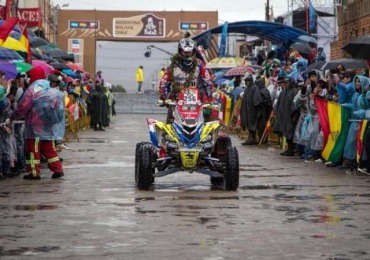 Y EL VOLO 