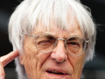 ECCLESTONE QUIERE V8