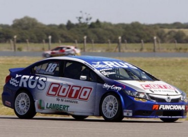 LARRAURI PEGÓ PRIMERO