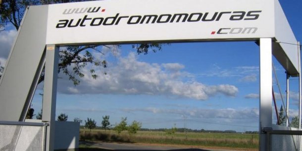 El Roberto Mouras se prepara para la vuelta del automovilismo
