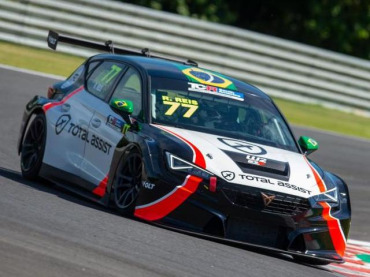 POLE DE REÍS EN EL TCR SUDAMERICANO