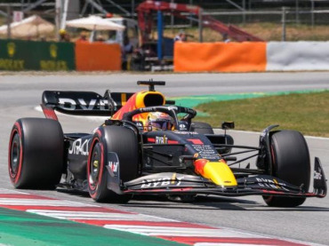 VERSTAPPEN GANÓ Y LIDERA EL CAMPEONATO