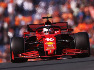 FERRARI DOMINÓ LOS ENTRENAMIENTOS DEL VIERNES