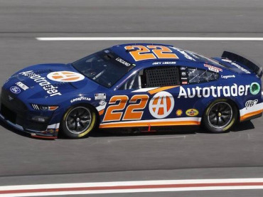 JOEY LOGANO SE QUEDÓ CON LA POLE EN ATLANTA