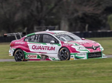 DOBLETE DE RENAULT CON PERNÍA Y MARQUES EN SAN JORGE