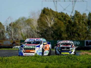 GIANINI DE PUNTA A PUNTA EN EL COMIENZO DE LA COPA SHELL