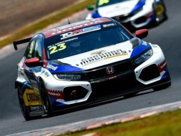 IGNACIO MONTENEGRO CAMPEÓN DEL TCR SUDAMERICANO 2023