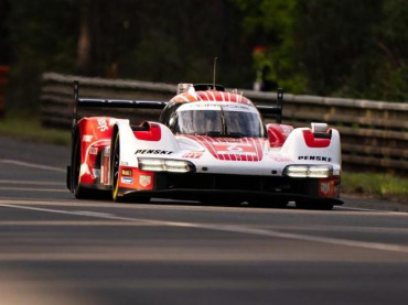 PORSCHE CONSIGUIÓ LA POLE PARA LAS 24 HORAS DE LE MANS