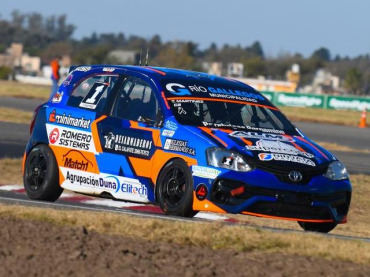 THIAGO MARTÍNEZ FUE APABULLANTE EN LAS SERIES DE LA CLASE 2