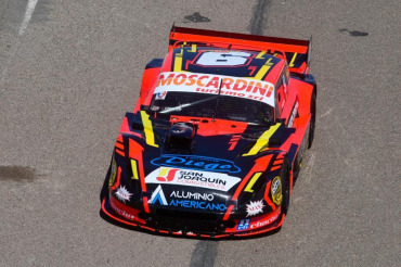 MOSCARDINI LOGRÓ SU PRIMERA VICTORIA EN EL TC PISTA 