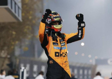 PIASTRI VOLÓ EN BARÉIN Y GANÓ SU SEGUNDA CARRERA EN LA TEMPORADA 