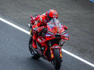 MARC MÁRQUEZ SE ADUEÑÓ DEL SPRINT EN UN GRAN DUELO CON QUARTARARO 